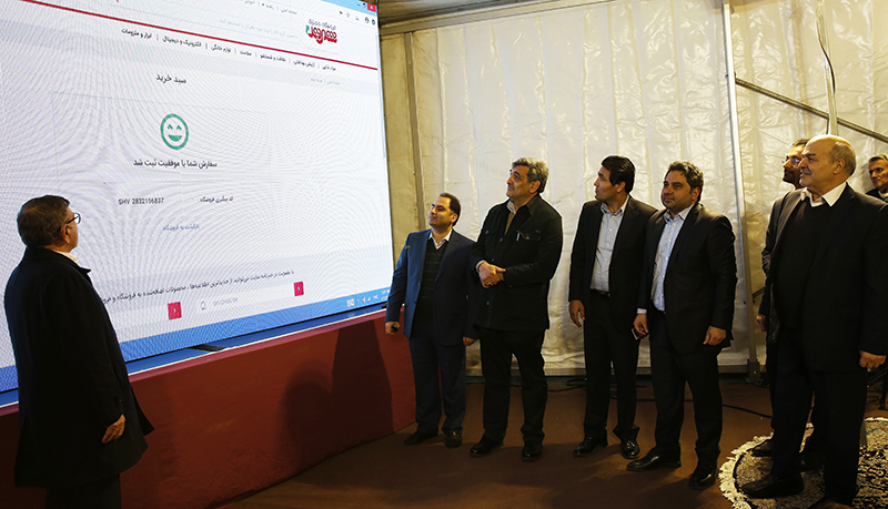 اولین خرید شهردار تهران از فروشگاه مجازی شهروند