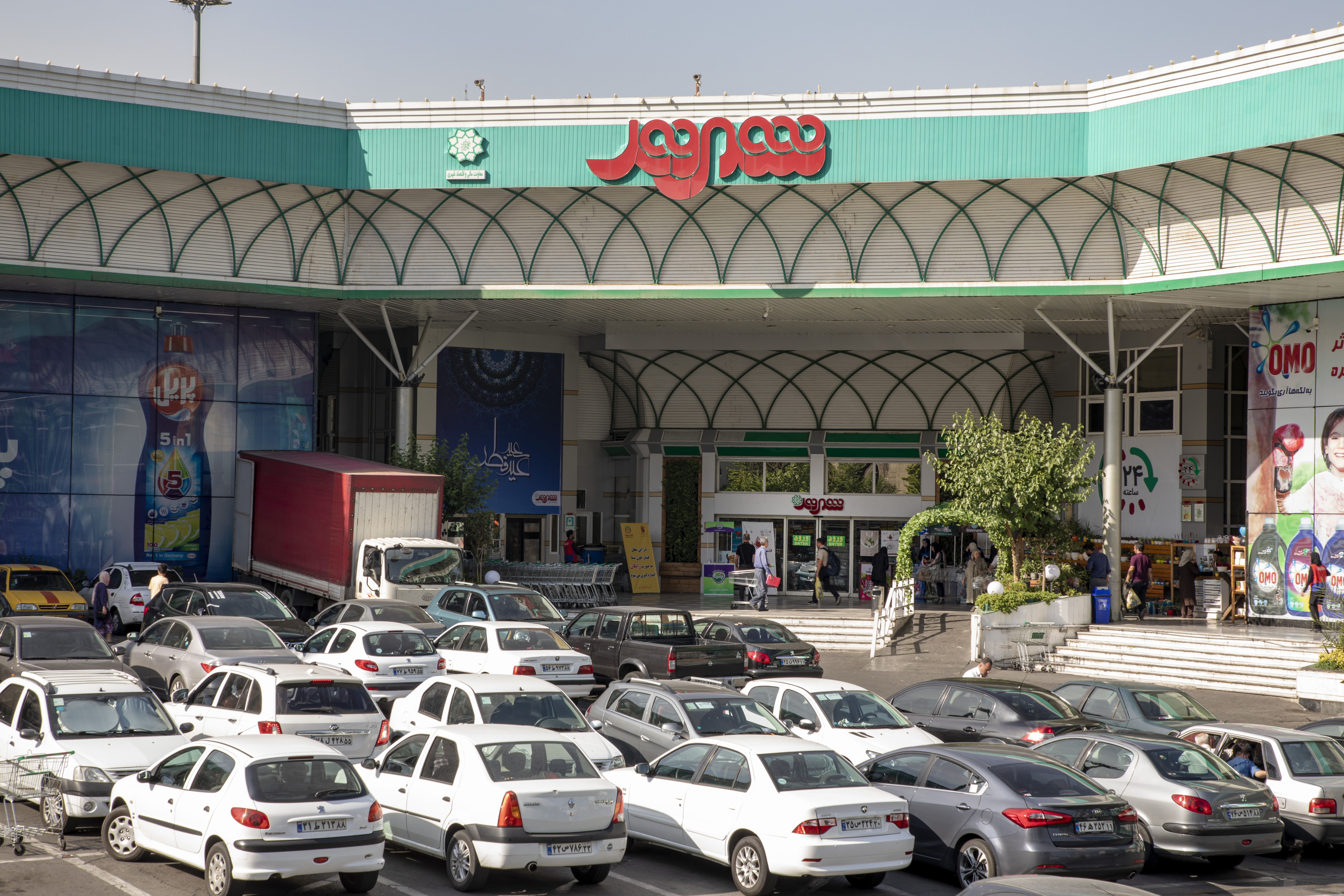 معاونت فروشگاهی شهروند در گفت‌و‌گو با رکنا پاسخ داد؛